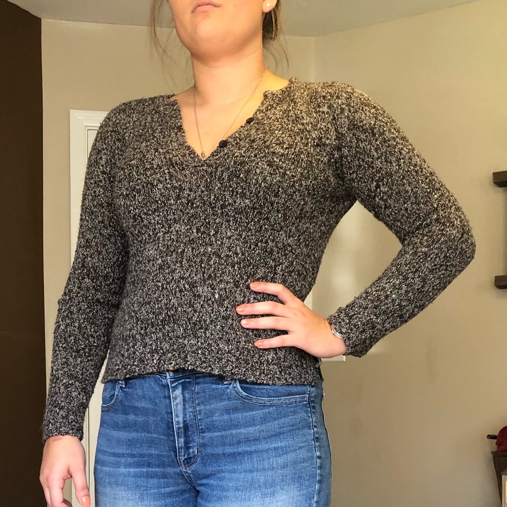 Long sleeve sweater shirt